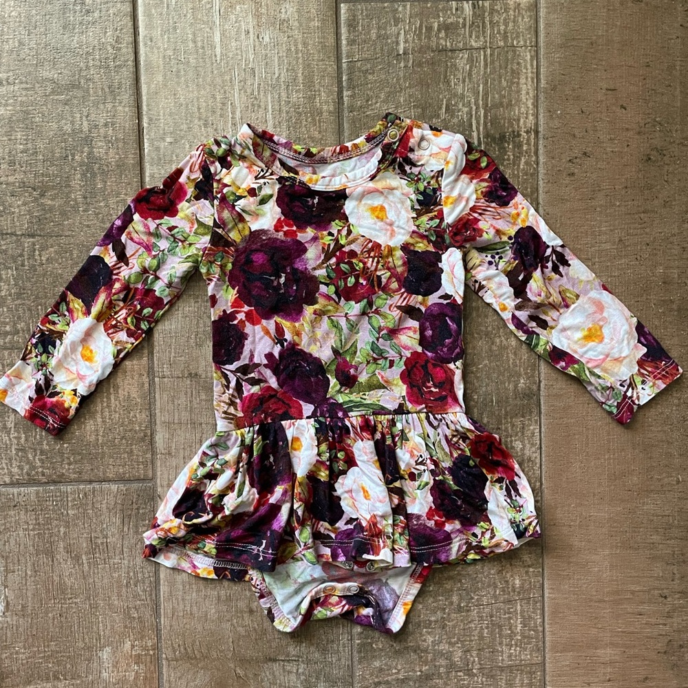 Posh Peanut Bamboo Floral Onesie Dress - size 6-12m